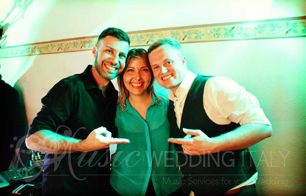 In memory of an amazing wedding party with Davide Wedding Dj and Valeria singer vocalist, for Romadjpianobar music and show events in Italy